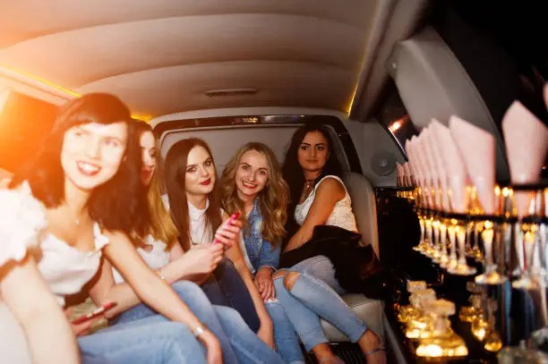 Luxury limousine service by logisticsflowhub.pro showcasing satisfied customers enjoying memorable experiences.